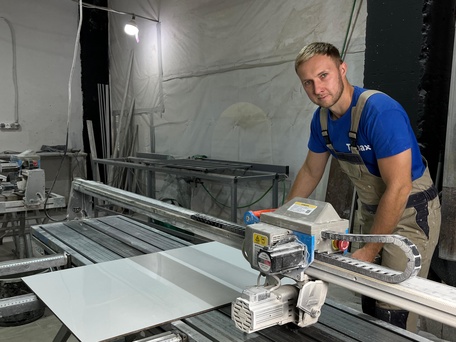 Услуги мастера резчика 